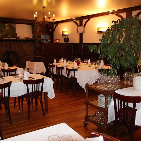 Logis Hotel Restaurant Des Voyageurs 퐁드저는살라스 객실 사진