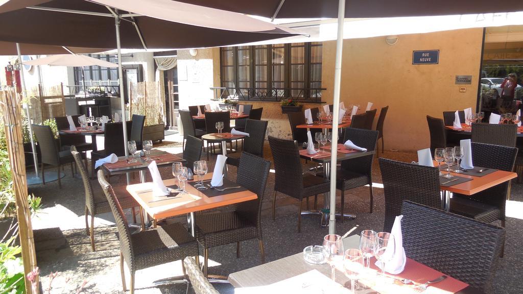 Logis Hotel Restaurant Des Voyageurs 퐁드저는살라스 외부 사진