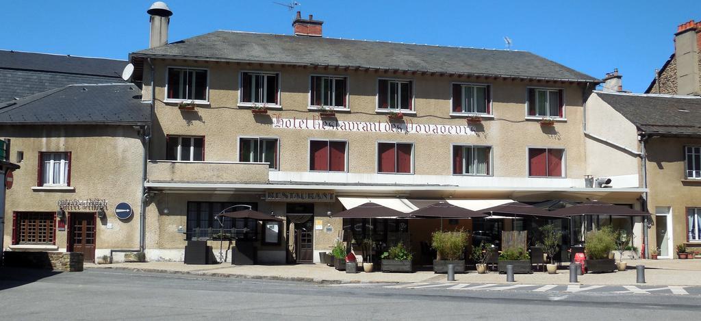 Logis Hotel Restaurant Des Voyageurs 퐁드저는살라스 외부 사진
