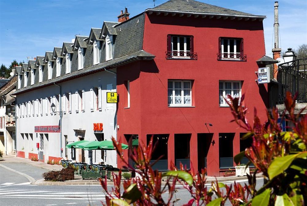 Logis Hotel Restaurant Des Voyageurs 퐁드저는살라스 외부 사진
