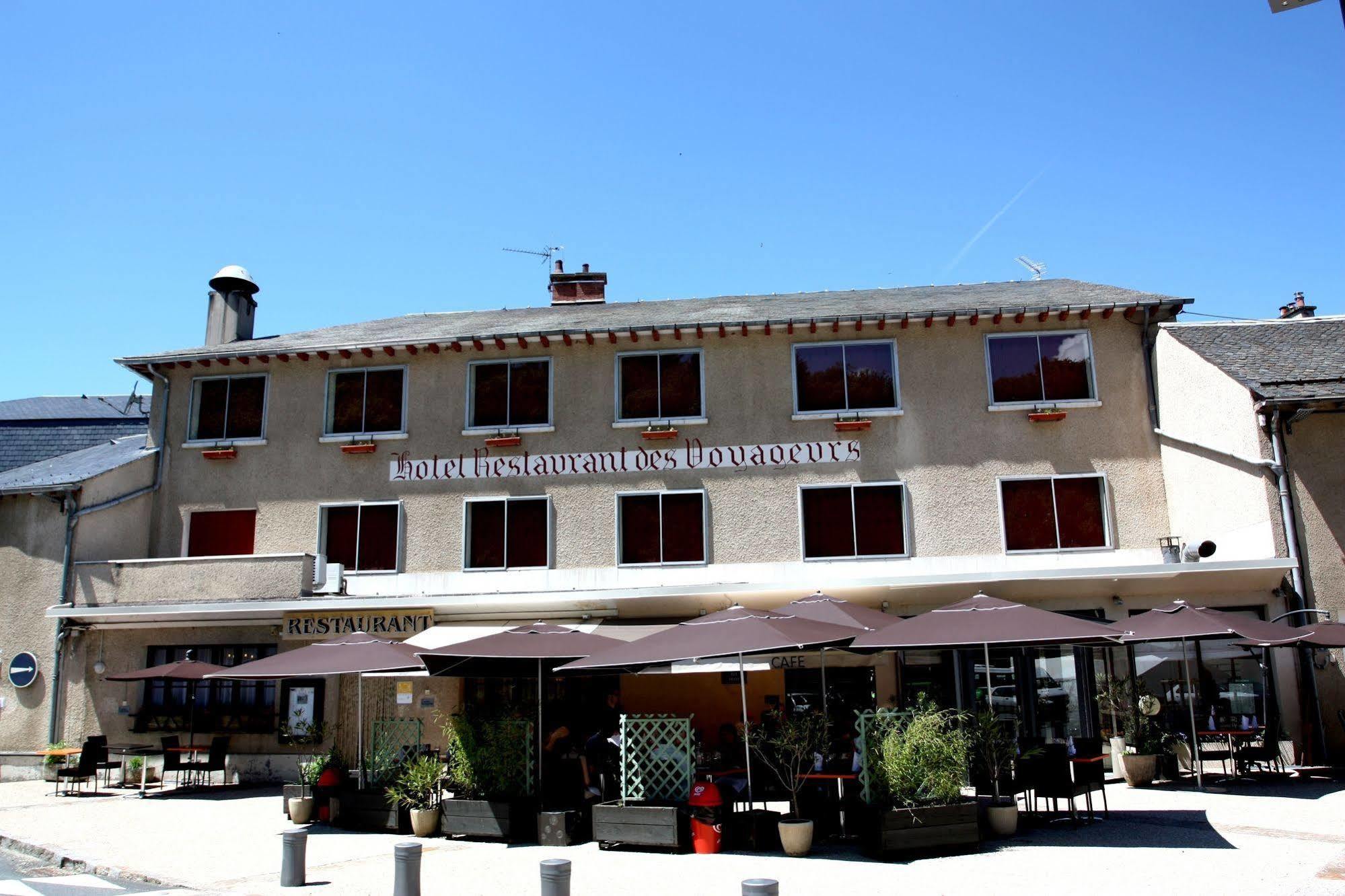 Logis Hotel Restaurant Des Voyageurs 퐁드저는살라스 외부 사진